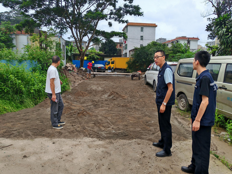 深圳龙华街道：巧解难题显温情，为民服务暖人心_fororder_601