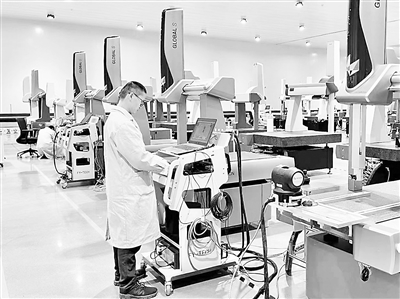 青岛高新区：产业逐“精” 集群提“质”