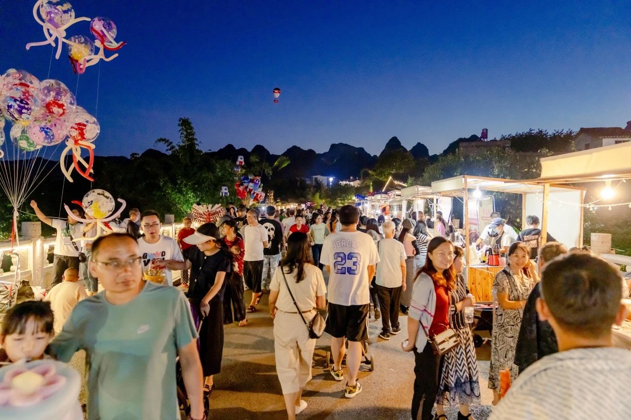 贵州山地丨“飞”进万峰林，独享夏日“松弛感”