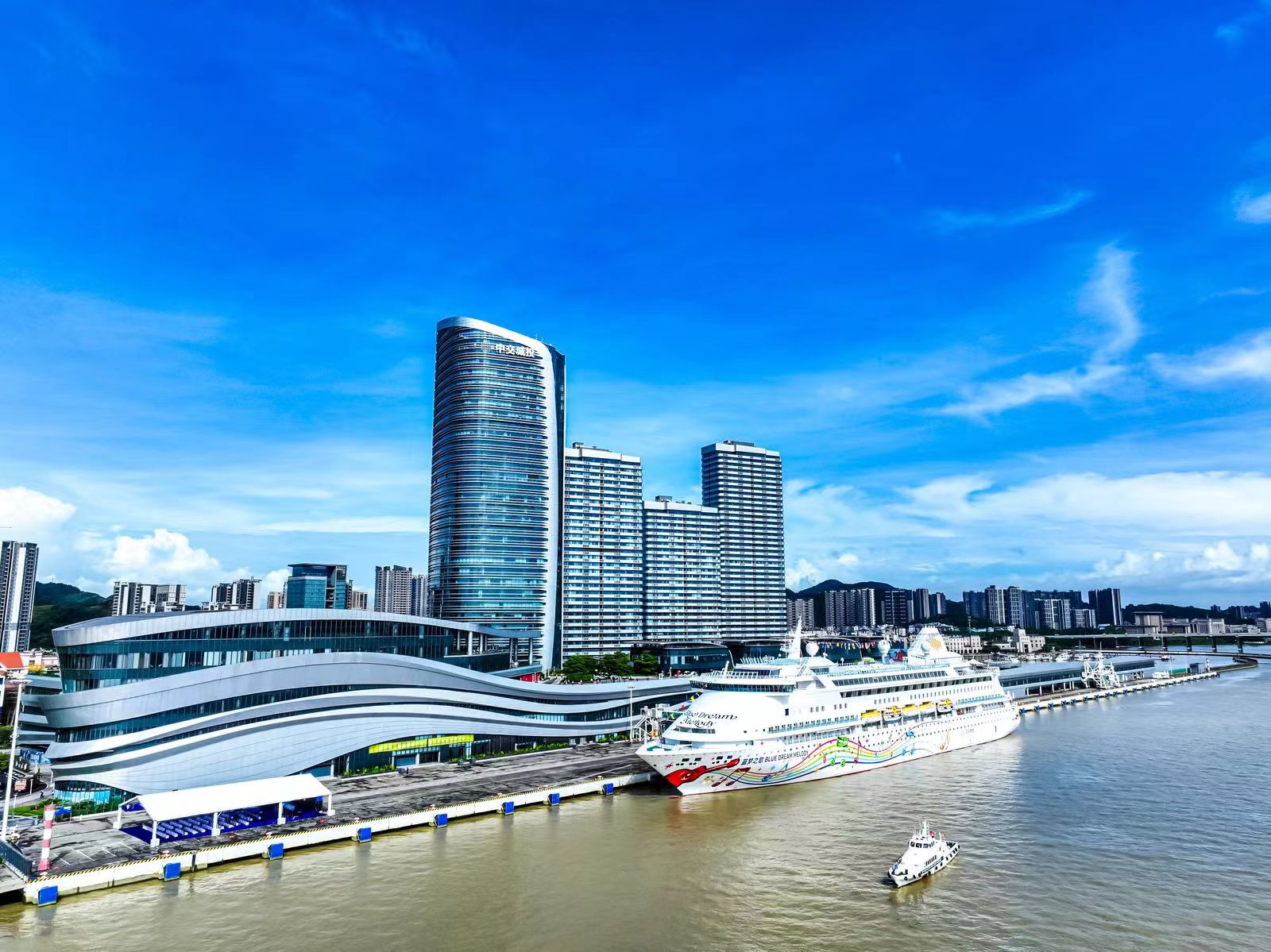 600余名旅客“尝鲜” 广州南沙国际邮轮母港开港开航_fororder_203