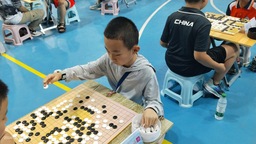 河北唐县：智趣对弈 “棋”乐无穷