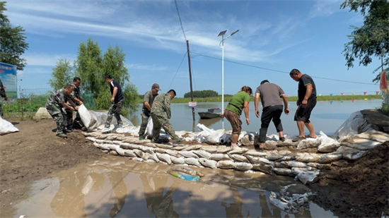 吉林省德惠市退役军人事务局组织吉行军志愿服务队积极支援当地抗洪抢险_fororder_吉林德惠2