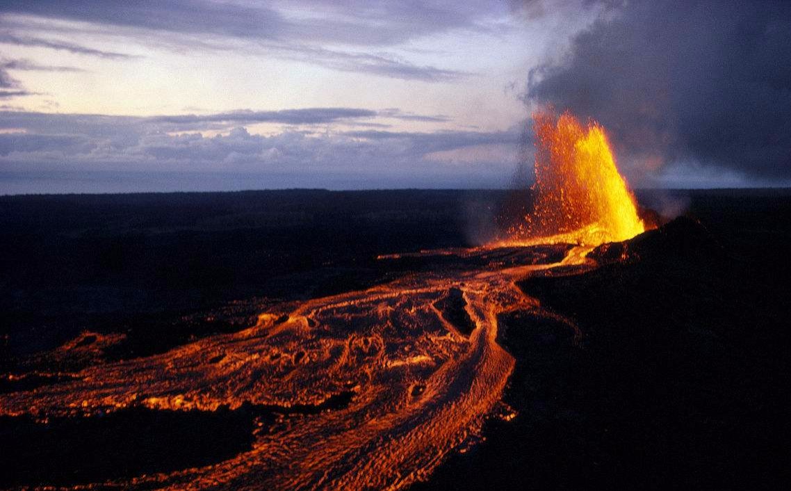 基拉韦厄火山是世界上最有名气的活火山之一_fororder_基拉危厄火山