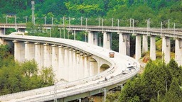 重庆“米”字型高铁网3年内织成