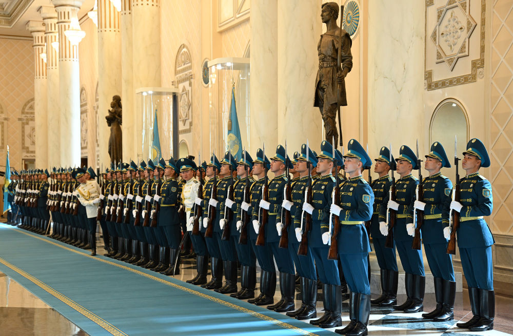 圖片快訊丨習近平出席哈薩克斯坦總統托卡耶夫舉行的歡迎儀式