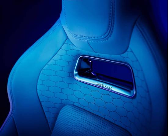 官方售价47.80-66.80万元 2025款捷豹F-PACE正式上市_fororder_image004