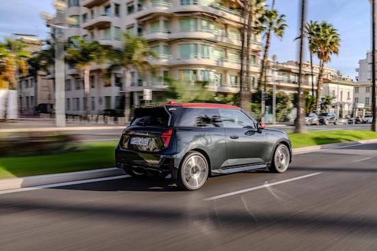 都市卡丁车 经典新玩具 开MINI真的“很City”_fororder_e590eb987e2ade6ed9882b39a72c6b4a