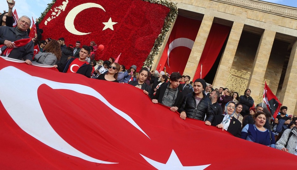 土耳其民众庆祝第93个国庆日