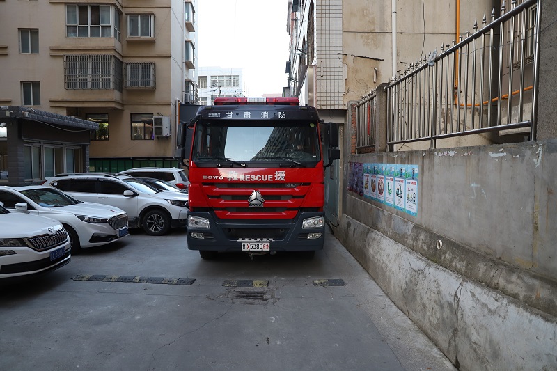 【原創】甘肅隴南西和消防：開展“以車探路” 確保消防生命通道暢通_fororder_85535b2d954093b3e137621783922cf