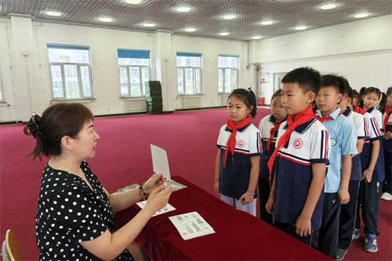 沈阳市珠江五校开展二年级无纸化测评活动