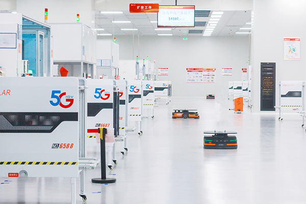 （同发英文）通威集团再次荣登《财富》世界500强榜单_fororder_通威太阳能智能制造生产车间-供图-通威集团