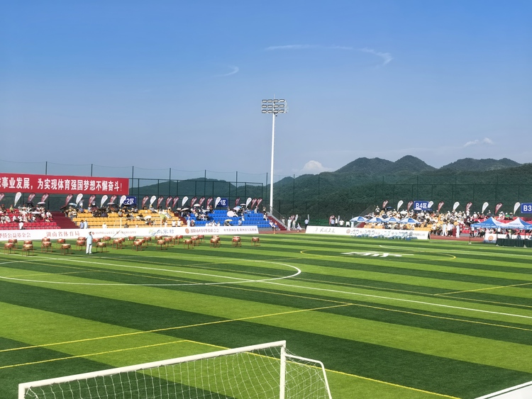 云端村镇的足球赛_fororder_微信图片_20240710112228