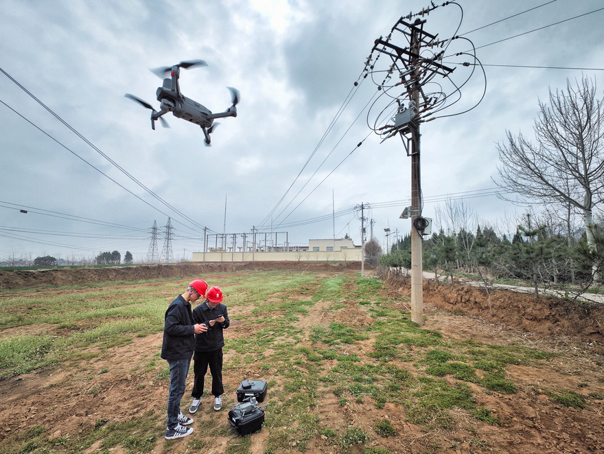 State Grid Sanmenxia Power Supply Company Conducts Comprehensive Inspection of Selected Power Lines_fororder_河南1