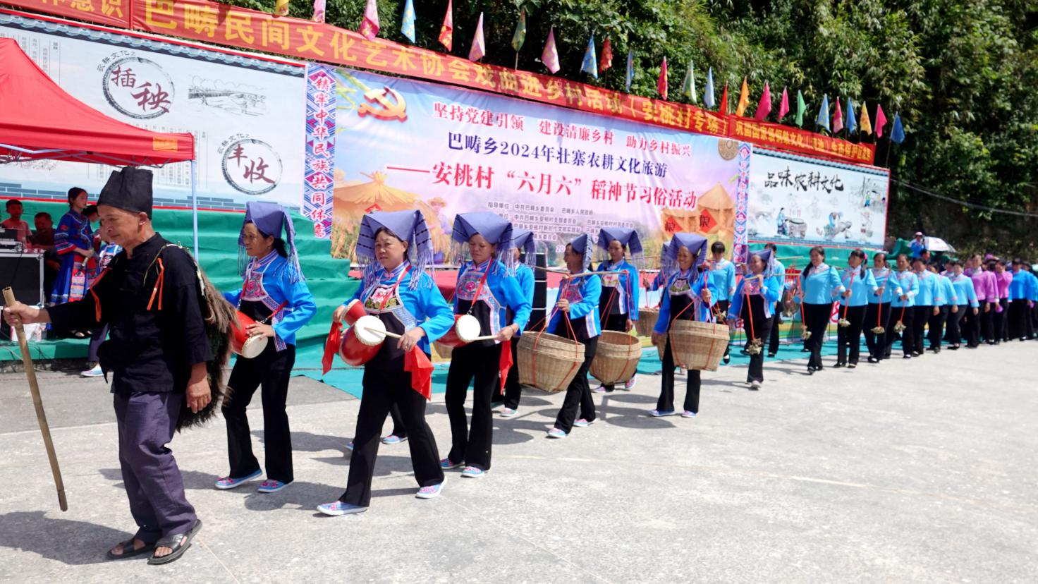 廣西東蘭:壯寨“六月六” 歡慶“稻神節”_fororder_圖片3