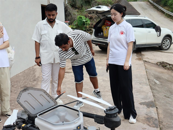 重庆理工大学外国语学院：中外学子携手共探乡村振兴新举措_fororder_图片2