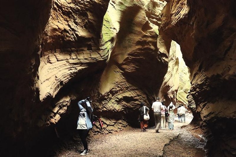 丹霞绝艳独傲世 千古奇观宛如画