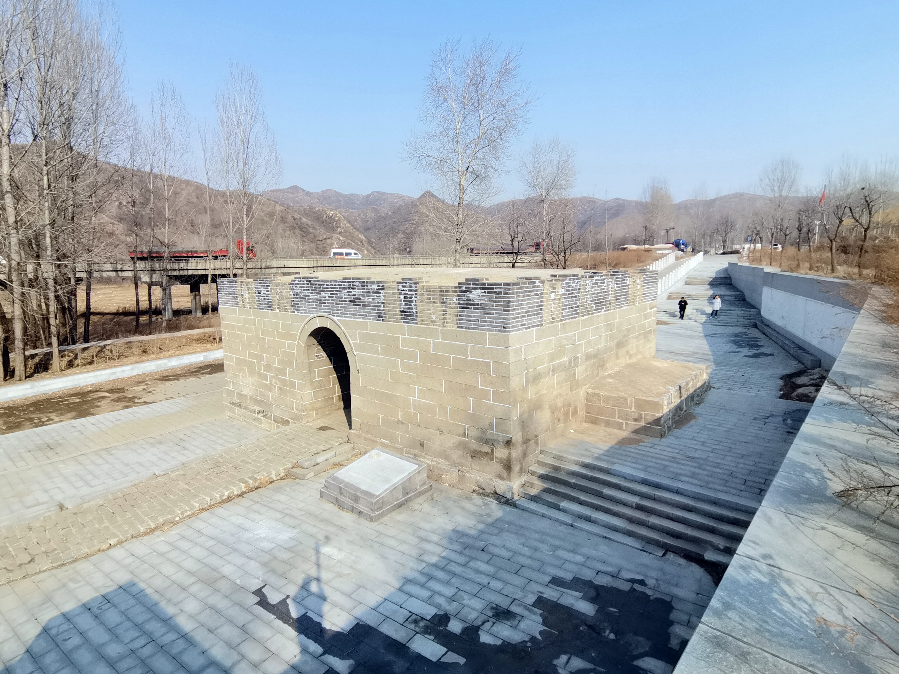 河北唐县：太行步道 山水关景四时不同_fororder_明长城水关遗址