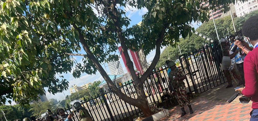 肯尼亚示威游行活动引发的冲突已致50人死亡