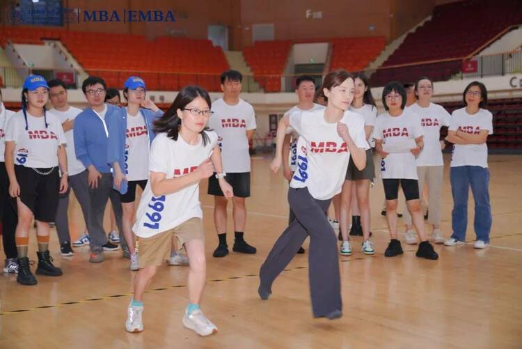 上海财经大学商学院2024级MBA/EMBA新生拓展活动成功举办！