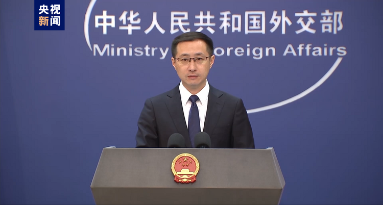 外交部：中国经济交出可圈可点的“半年报”成绩单