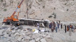 阿富汗巴格兰省发生汽车翻车事故 17人死亡