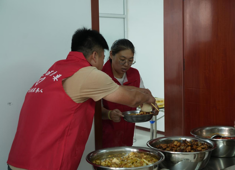 沧州市新华区：幸福院里的孝老食堂开餐啦_fororder_图片 3