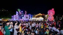 “粉时光·星光夜集”在柳州开市