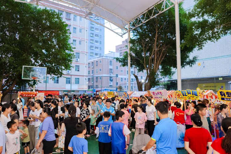 点亮文明之夜 打造社区文明建设标杆 深圳龙华区龙华街道向联社区亲邻集市千名居民共享“夜精彩”_fororder_微信图片_20240721132216