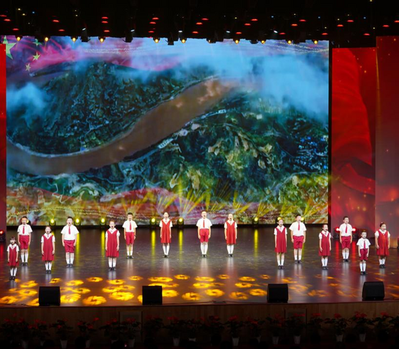 鄂托克前旗庆祝中国共产党成立103周年诗歌朗诵会举行