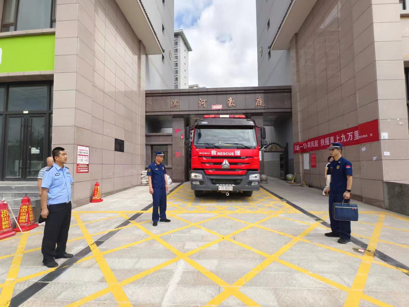 【原創】甘肅隴南禮縣消防救援大隊聯合多部門“以車探路” 積極開展暢通“生命通道”集中治理行動_fororder_2024071910130109