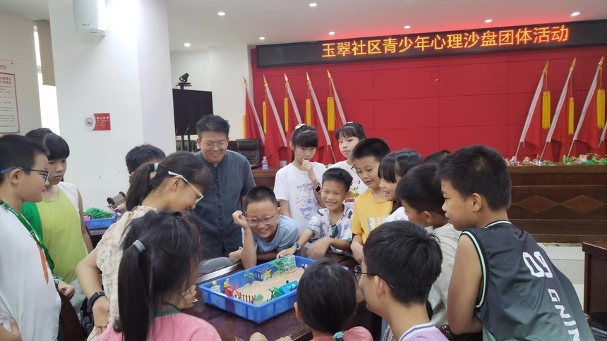 深圳龙华街道多形式开展青少年心理健康活动，护航青少年健康成长