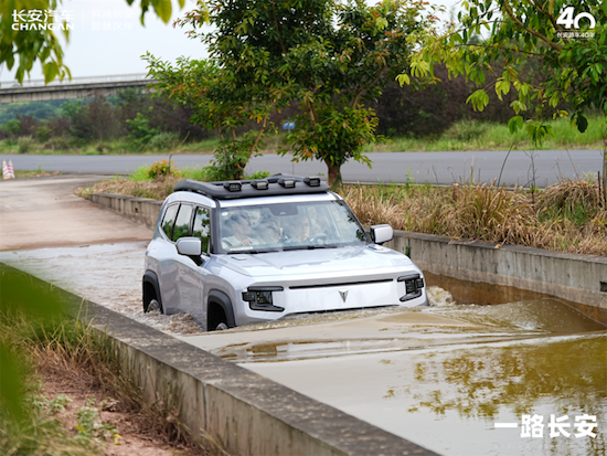 造車40年 一路長安 看如何為你煉就一台好車_fororder_image003