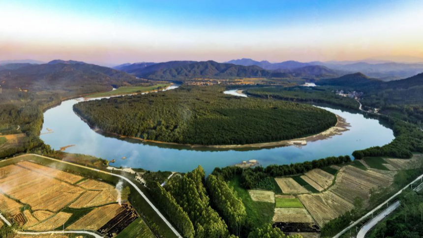 全力推动水务高质量发展 助力打造美丽中国城市样板 广州市全面推行河长制工作领导小组会议召开
