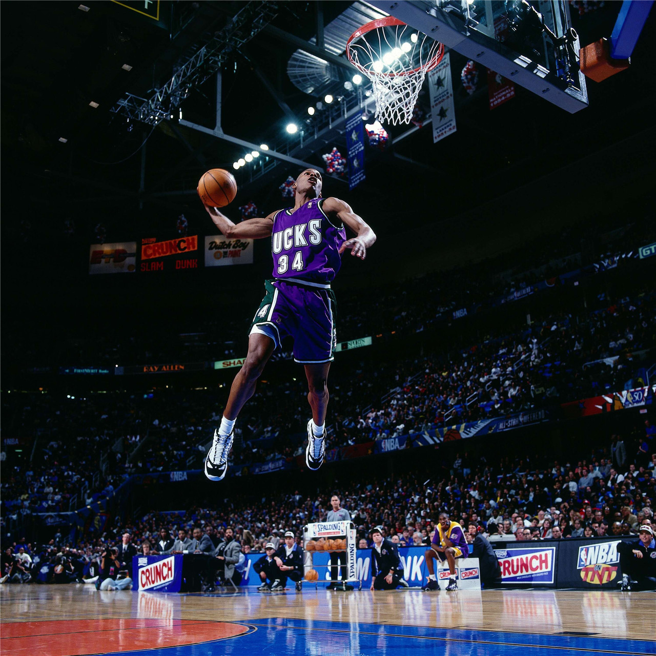 最后的96届谢幕!NBA三分王雷-阿伦宣布退役 最后的96届谢幕!NBA三分王雷-阿伦宣布退役