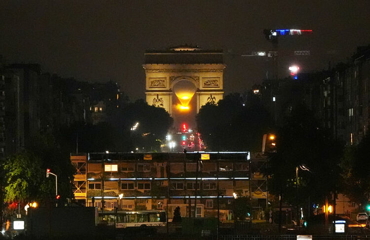 巴黎奥运会｜1至320000，一组数字带你回顾巴黎奥运会开幕式