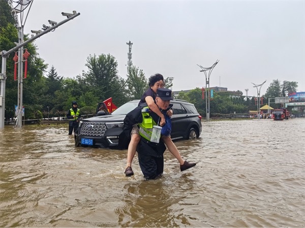 丹东一经街所：奋战鸭绿江汛情 全力护航辖区安全_fororder_丹东4