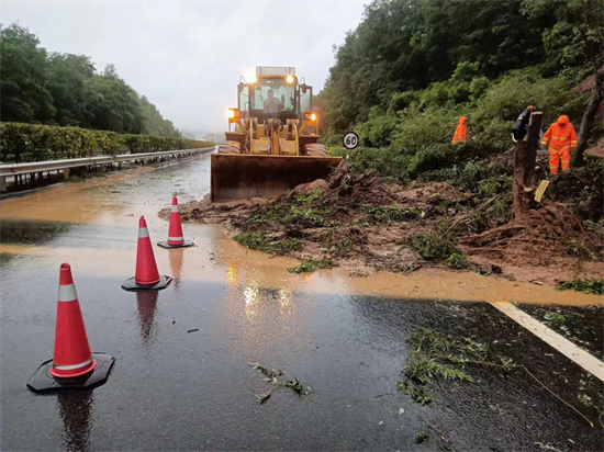 闻讯而动！辽宁交投养护工程有限责任公司上下同心全力打好打赢应急抢险关键战_fororder_图片15