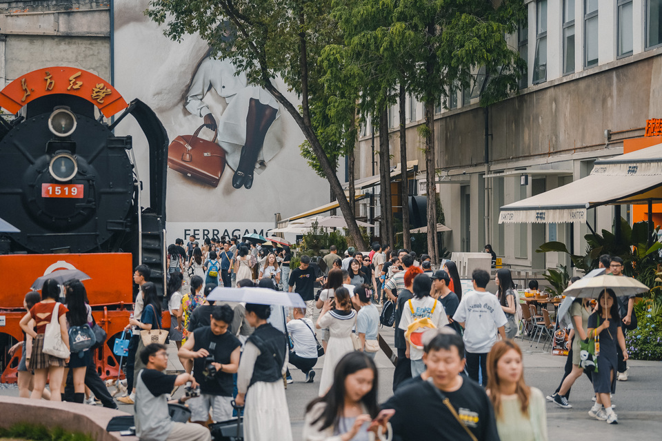 （福翻）以数字音乐为主导产业 成都东郊记忆区域价值凸显  　　Digital Music Leading the Way: The Emerging Value of Chengdu’s Eastern Suburb Memory Area_fororder_微信图片_20240730112706