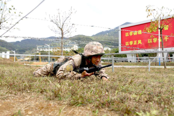 直招军士覃文旭：25岁获一等功 践行“青春献国防”_fororder_图片5