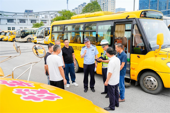 確保開學季平安有序 江蘇警方發佈安全防範提醒_fororder_圖片22