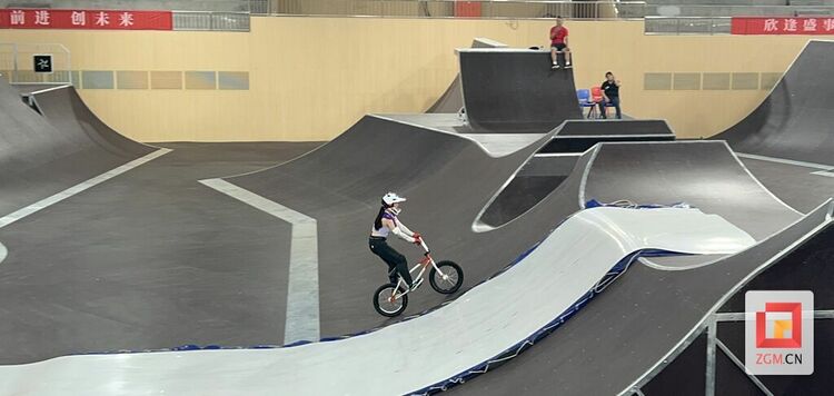 （转载）从自贡出发，征战奥运……祝贺川妹子巴黎夺金！创造中国自由式小轮车历史！