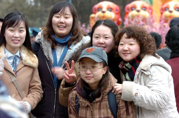 韩留学生称中国文凭在韩国无优势：太多人会说中文