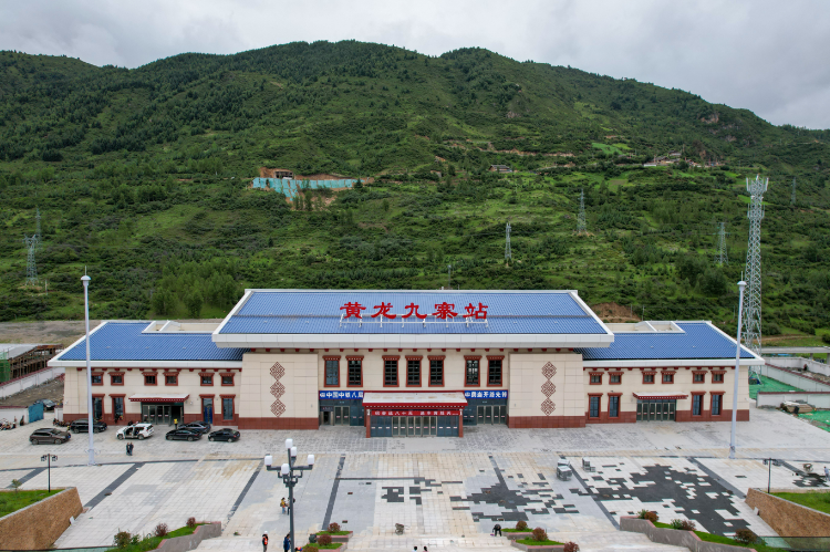 中铁八局参建川青铁路镇江关至黄胜关段开通运营_fororder_图片4