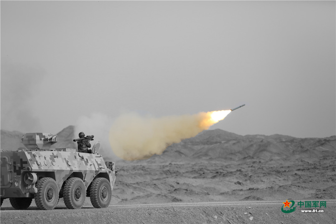 现场直击陆军防空导弹兵备战晴空比赛组图