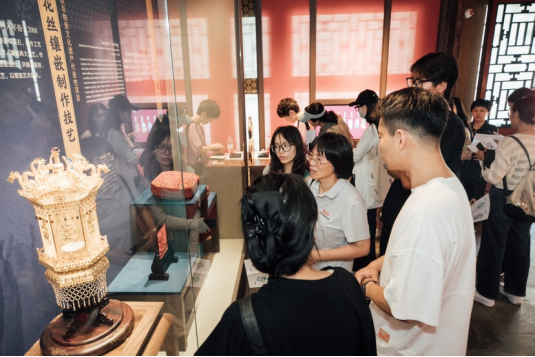 Beijing Intangible Cultural Heritage Center Officially Opens with Selected Pieces of Beijing's Eight Imperial Handicrafts Showed_fororder_2