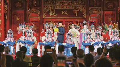 Exhibition Commemorating the 130th Anniversary of Mei Lanfang's Birth Opens in Beijing