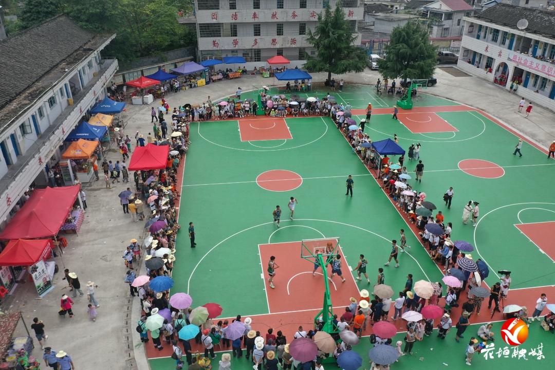 湖南花垣：苗族“赶秋”，盛装鼓乐庆丰收_fororder_35