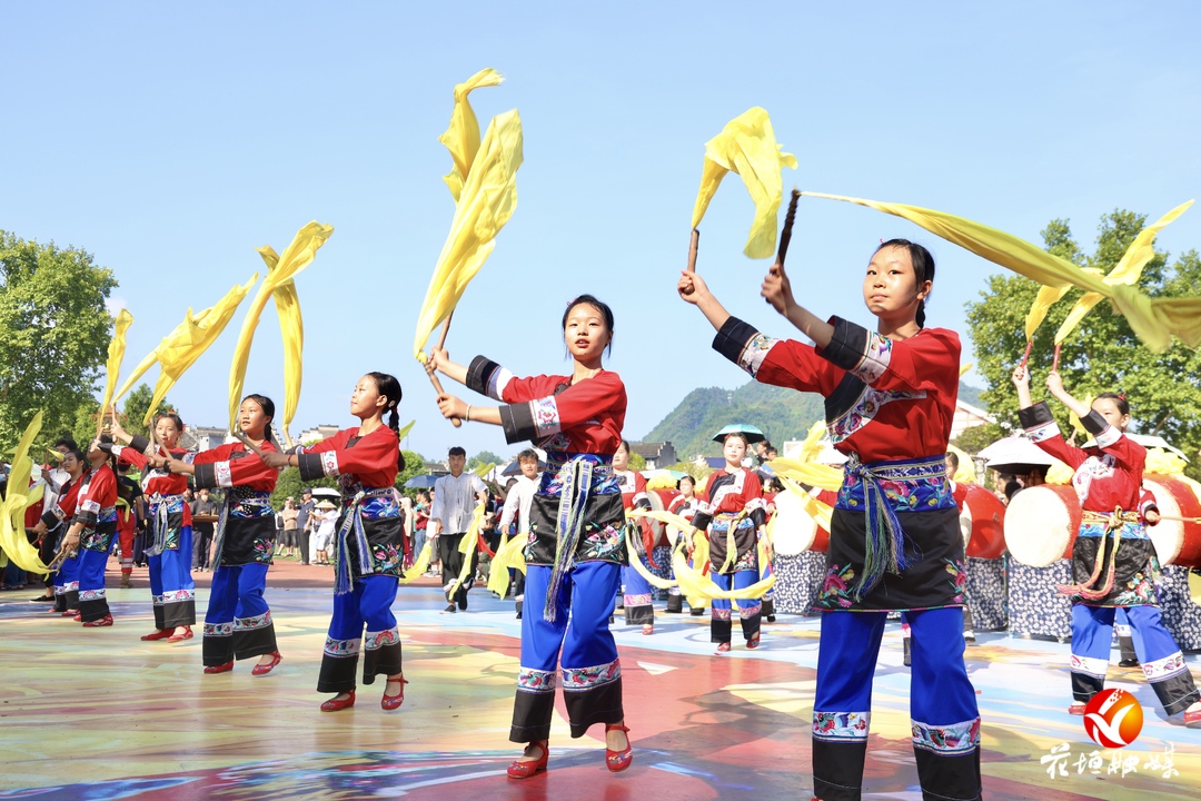 湖南花垣：苗族“赶秋”，盛装鼓乐庆丰收_fororder_17