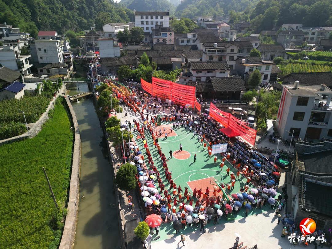 湖南花垣：苗族“赶秋”，盛装鼓乐庆丰收_fororder_27