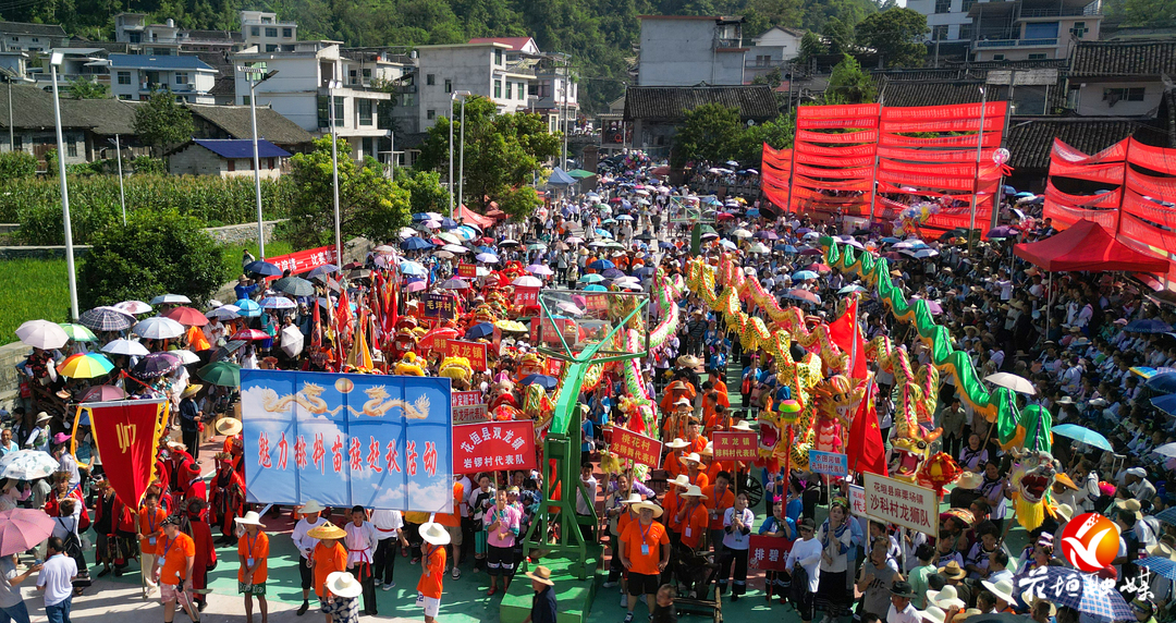 湖南花垣：苗族“赶秋”，盛装鼓乐庆丰收_fororder_30